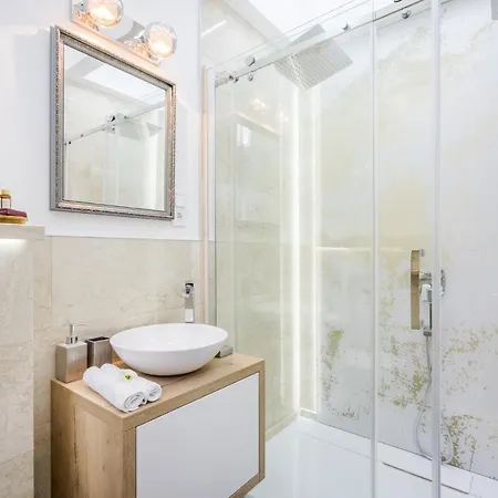 Delux Downtown In Jewish Quarter Apartment *